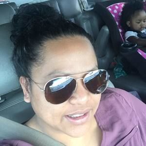 Meet your Posher, Deandra